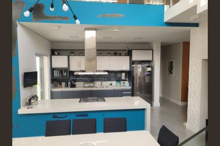 Casa à venda com 320m², 4 quartos e 4 vagas