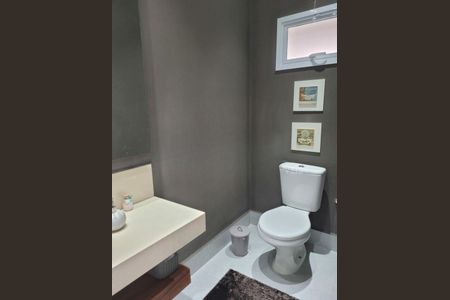 Casa à venda com 320m², 4 quartos e 4 vagas