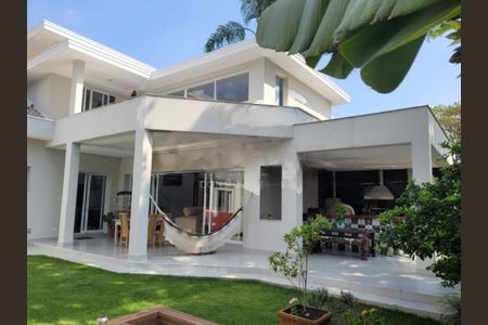Casa à venda com 320m², 4 quartos e 4 vagas