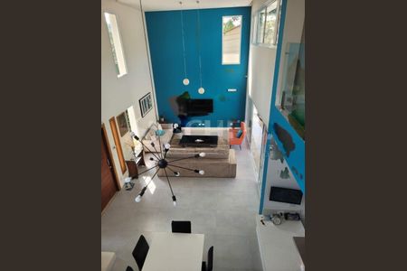 Casa à venda com 320m², 4 quartos e 4 vagas