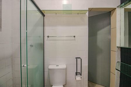 Casa de condomínio para alugar com 90m², 2 quartos e 1 vaga Casa de condomínio para alugar com 90m², 2 quartos e 1 vagaBanheiro