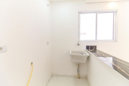 Sala/Cozinha de apartamento para alugar com 1 quarto, 28m² em Itaquera, São Paulo