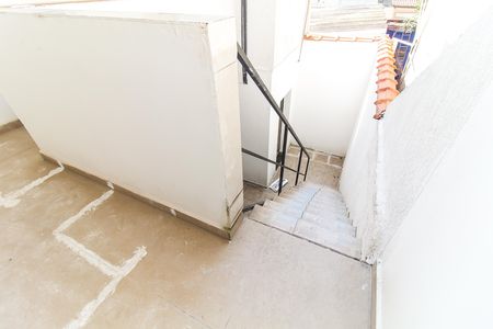 Apartamento para alugar com 28m², 1 quarto e sem vagaEscada