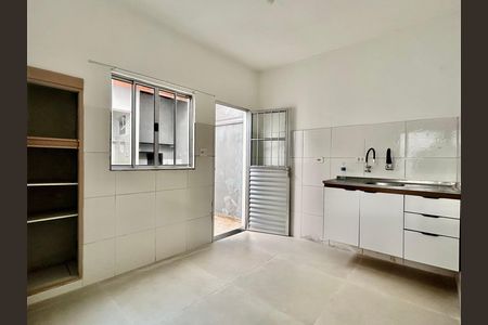 Casa para alugar com 100m², 2 quartos e sem vaga Casa para alugar com 100m², 2 quartos e sem vagaCozinha