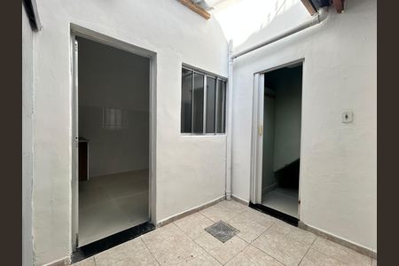 Casa para alugar com 100m², 2 quartos e sem vaga Casa para alugar com 100m², 2 quartos e sem vagaLavanderia