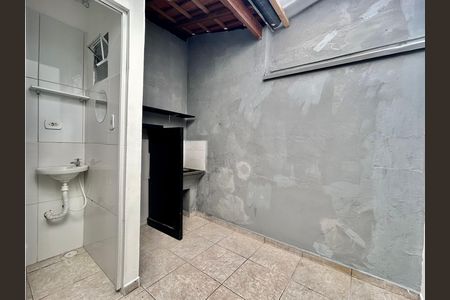 Casa para alugar com 100m², 2 quartos e sem vaga Casa para alugar com 100m², 2 quartos e sem vagaLavanderia