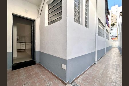 Casa para alugar com 100m², 2 quartos e sem vaga Casa para alugar com 100m², 2 quartos e sem vagaQuintal