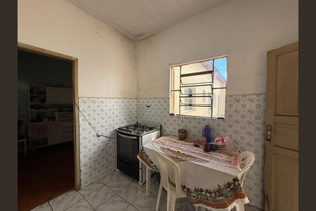 Casa para alugar com 300m², 2 quartos e 1 vaga Casa para alugar com 300m², 2 quartos e 1 vagaCozinha