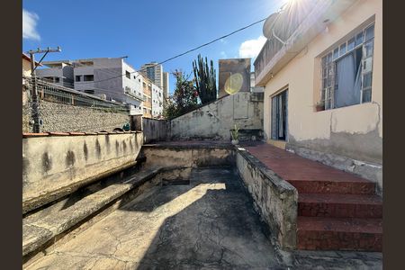 Casa para alugar com 300m², 2 quartos e 1 vaga Casa para alugar com 300m², 2 quartos e 1 vagaÁrea externa