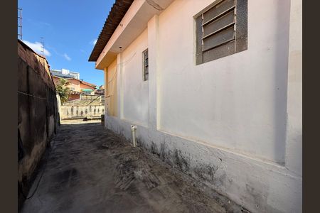 Casa para alugar com 300m², 2 quartos e 1 vaga Casa para alugar com 300m², 2 quartos e 1 vagaÁrea externa