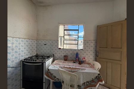 Casa para alugar com 300m², 2 quartos e 1 vaga Casa para alugar com 300m², 2 quartos e 1 vagaCozinha
