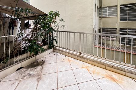 Apartamento à venda com 82m², 2 quartos e 1 vaga