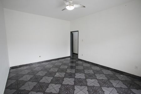 Casa para alugar com 140m², 1 quarto e 2 vagasSala
