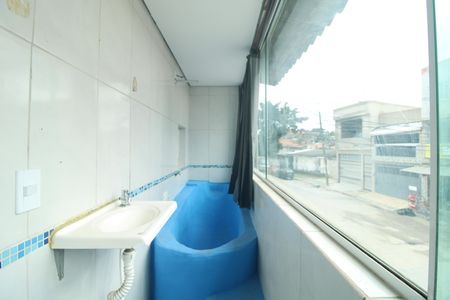 Sacada de casa para alugar com 2 quartos, 68m² em Sítio Cocaia, São Paulo
