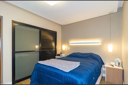 Apartamento à venda com 155m², 3 quartos e 2 vagas Apartamento à venda com 155m², 3 quartos e 2 vagasSuíte