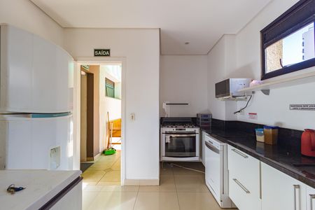 Apartamento à venda com 155m², 3 quartos e 2 vagas Apartamento à venda com 155m², 3 quartos e 2 vagasSalão de Festas