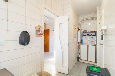 Apartamento à venda com 155m², 3 quartos e 2 vagas Apartamento à venda com 155m², 3 quartos e 2 vagasÁrea de Serviço