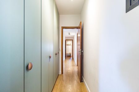 Apartamento à venda com 155m², 3 quartos e 2 vagas Apartamento à venda com 155m², 3 quartos e 2 vagasCloset - Suíte