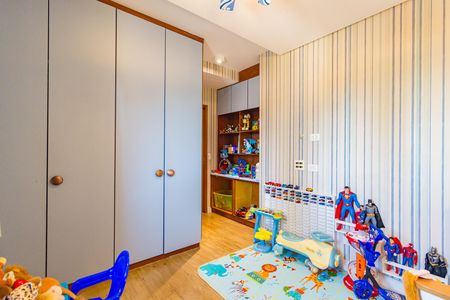 Apartamento à venda com 155m², 3 quartos e 2 vagas Apartamento à venda com 155m², 3 quartos e 2 vagasQuarto 2