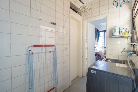Apartamento à venda com 155m², 3 quartos e 2 vagas Apartamento à venda com 155m², 3 quartos e 2 vagasÁrea de Serviço