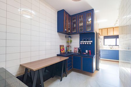 Apartamento à venda com 155m², 3 quartos e 2 vagas Apartamento à venda com 155m², 3 quartos e 2 vagasCozinha