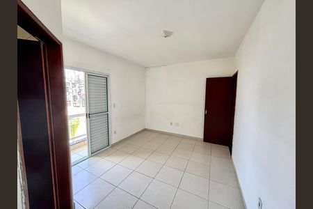 Casa para alugar com 300m², 2 quartos e 2 vagasQuarto 1