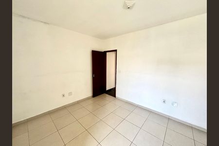 Casa para alugar com 300m², 2 quartos e 2 vagasQuarto 1
