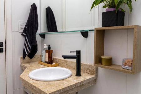 Apartamento à venda com 52m², 2 quartos e 2 vagasBanheiro 