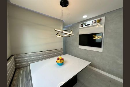 Apartamento à venda com 130m², 2 quartos e 2 vagas Apartamento à venda com 130m², 2 quartos e 2 vagasCozinha