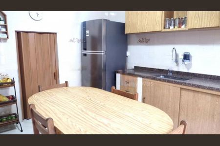 Casa à venda com 110m², 2 quartos e 1 vaga