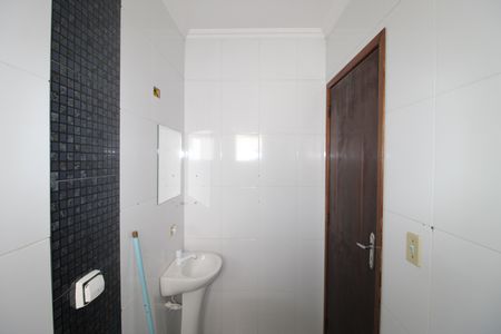 Casa à venda com 187m², 2 quartos e 2 vagasQuarto 2 - Banheiro