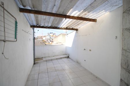 Casa à venda com 187m², 2 quartos e 2 vagasQuarto 2 - Quintal