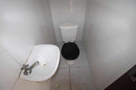 Casa à venda com 187m², 2 quartos e 2 vagasLavabo