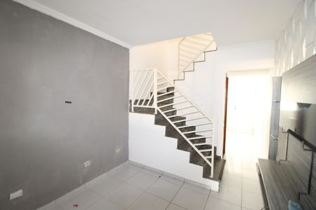 Sala de casa para alugar com 2 quartos, 187m² em Parque Savoy City, São Paulo