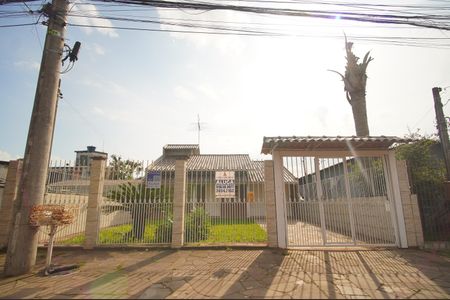 Casa para alugar com 150m², 2 quartos e 3 vagasFachada