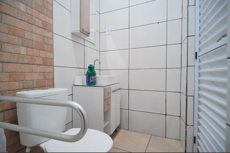 Casa para alugar com 150m², 2 quartos e 3 vagasBanheiro 2