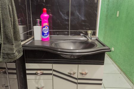 Casa para alugar com 65m², 2 quartos e 2 vagas Casa para alugar com 65m², 2 quartos e 2 vagasBanheiro