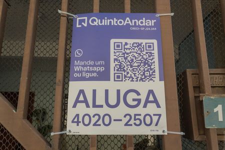 Casa para alugar com 65m², 2 quartos e 2 vagas Casa para alugar com 65m², 2 quartos e 2 vagasFachada