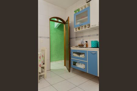 Casa para alugar com 65m², 2 quartos e 2 vagas Casa para alugar com 65m², 2 quartos e 2 vagasCozinha