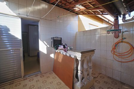 Casa de condomínio à venda com 100m², 2 quartos e 1 vagaÁrea de Serviço