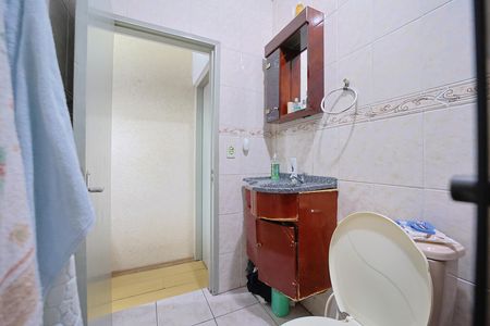 Casa de condomínio à venda com 100m², 2 quartos e 1 vagaBanheiro Social