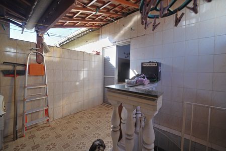 Casa de condomínio à venda com 100m², 2 quartos e 1 vagaÁrea de Serviço