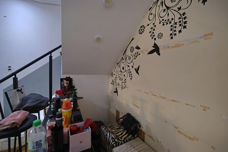 Sala de casa de condomínio à venda com 2 quartos, 100m² em Vila Paulistania, São Paulo