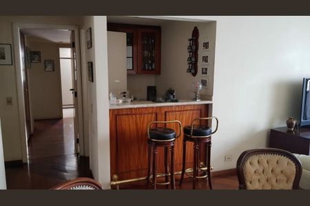 Apartamento à venda com 194m², 4 quartos e 3 vagas