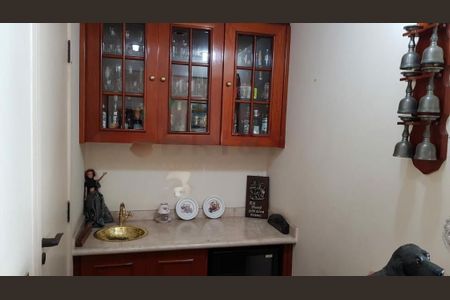 Apartamento à venda com 194m², 4 quartos e 3 vagas