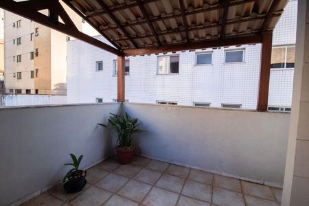 Apartamento para alugar com 156m², 3 quartos e 4 vagasÁrea de Serviço