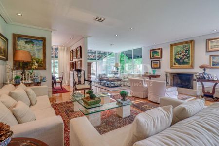 Casa à venda com 3 quartos, 300m² em Brooklin, São Paulo