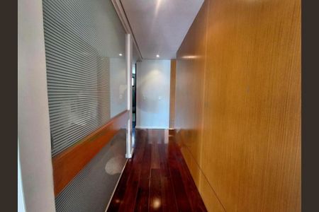 Apartamento à venda com 178m², 3 quartos e 3 vagas