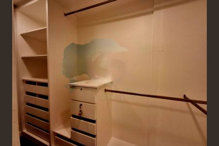 Apartamento à venda com 178m², 3 quartos e 3 vagas