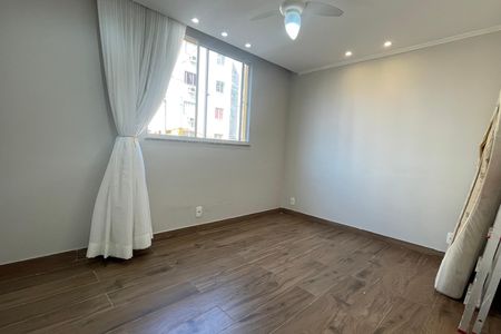 Quarto 2 de apartamento para alugar com 2 quartos, 47m² em Jardim Gramacho, Duque de Caxias
